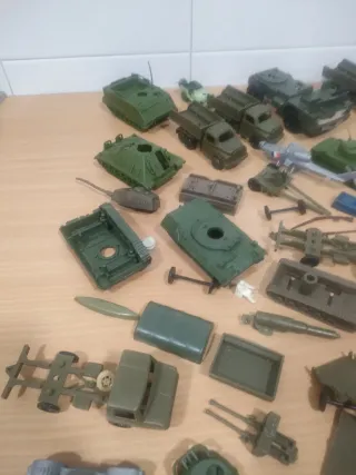 Lote Coches Plástico Militar