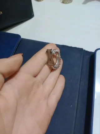 Orecchini a cerchio con brillantini