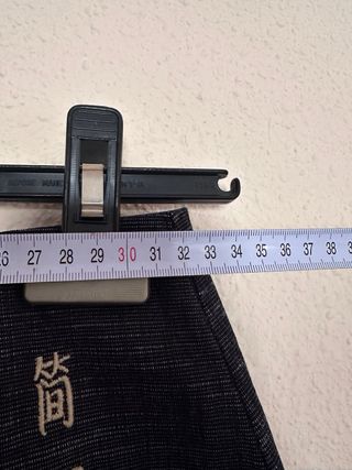 Falda azul con bordado