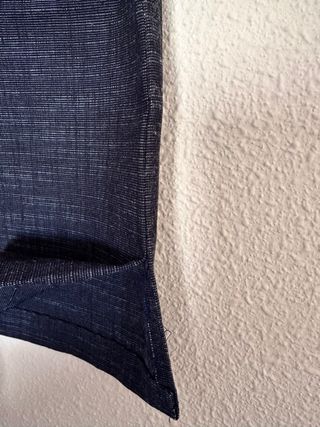 Falda azul con bordado