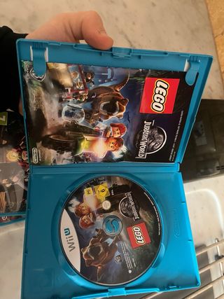 Nintendo Wii U Console + 4 Giochi sonic kirby lego