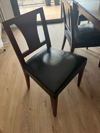 Mesa de comedor de madera de calidad con 6 sillas