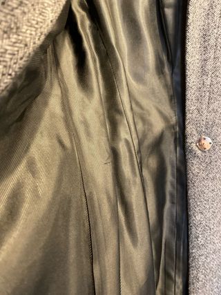 Abrigo Zara gris corto niña bolsillos