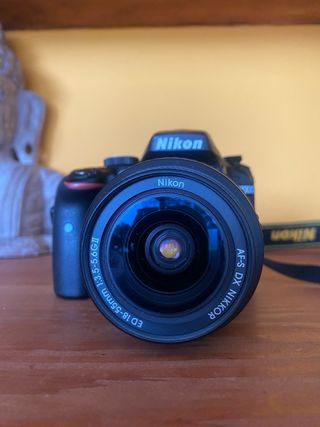Cámara Nikon D3300 + Accesorios
