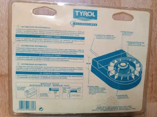 Dispensador automático comida peces TYROL