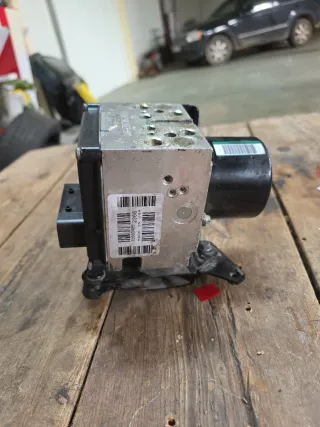 Módulo ABS ESP TRW 15710605 Peugeot 407