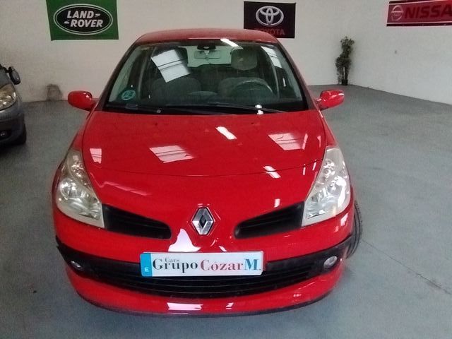 Renault Clio 1.6 Automático
