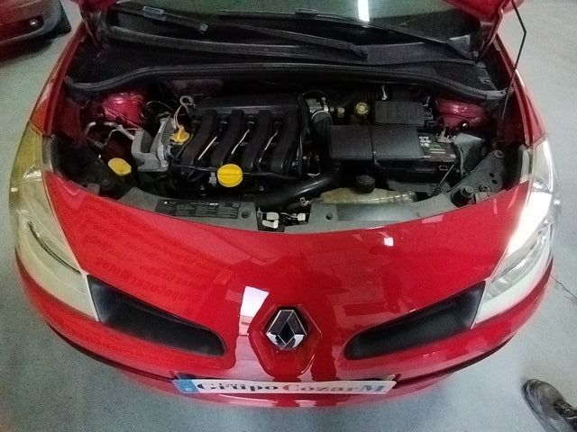 Renault Clio 1.6 Automático