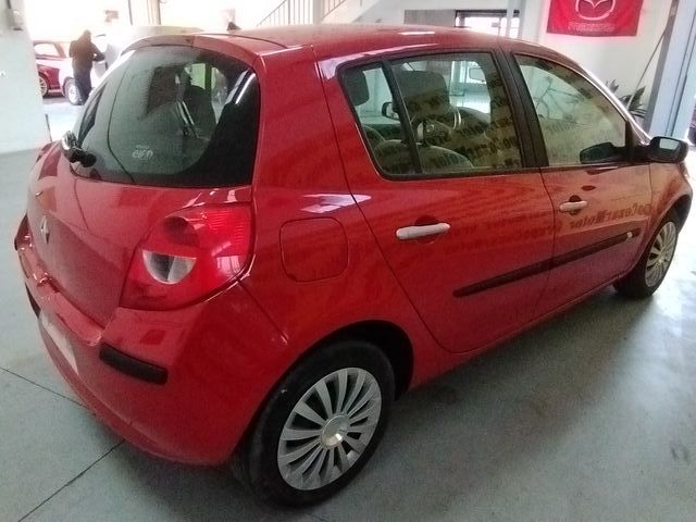 Renault Clio 1.6 Automático