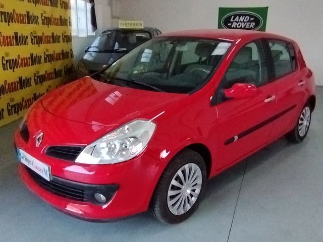 Renault Clio 1.6 Automático