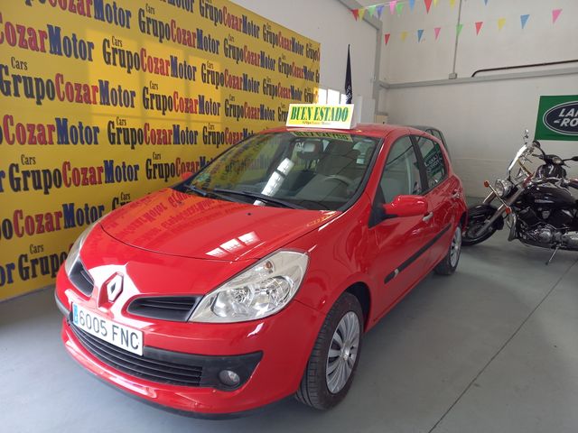 Renault Clio 1.6 Automático