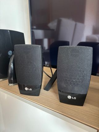Equipo Home Cinema LG Altavoces y Subwoofer