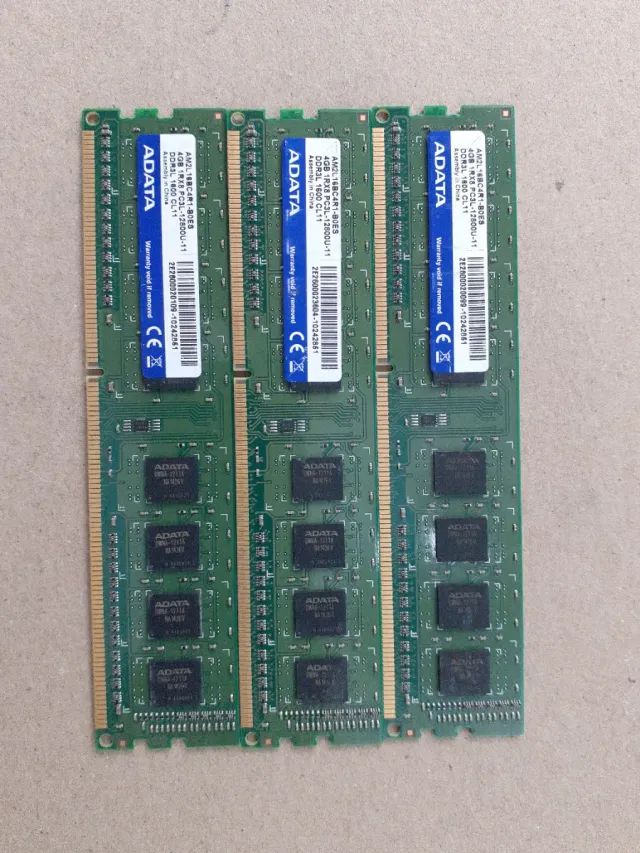 3x 4GB DDR3 1600MHz ADATA RAM