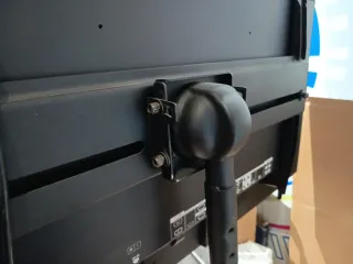 Monitor LG 42" FLATRON M4214CJ con soporte PIE