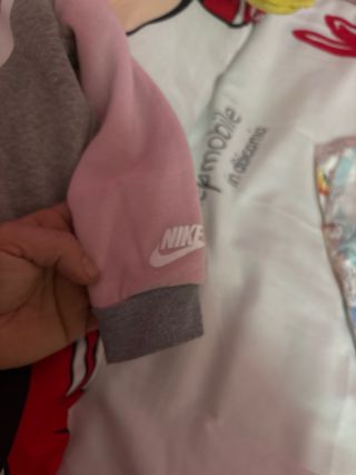 Conjunto Nike Gris y Rosa 24m