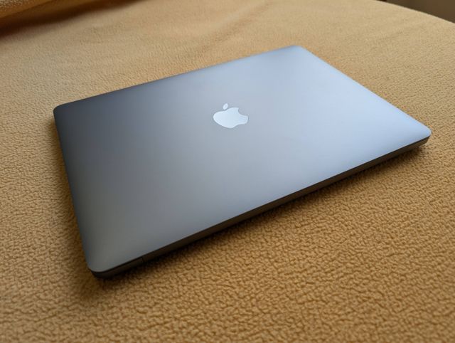 MacBook Air M1 16GB RAM 512GB SSD