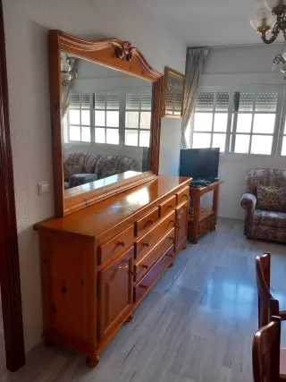 Armario clásico madera con espejo