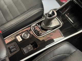 Mitsubishi Outlander PHEV Kaiteki 4WD año 2017