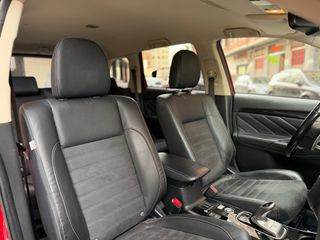 Mitsubishi Outlander PHEV Kaiteki 4WD año 2017