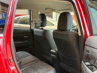 Mitsubishi Outlander PHEV Kaiteki 4WD año 2017