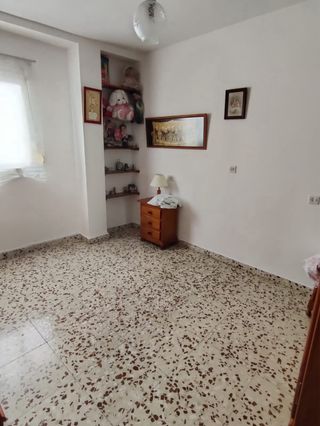 ¡Oportunidad única en Lucena (zona C/ Mesón)!