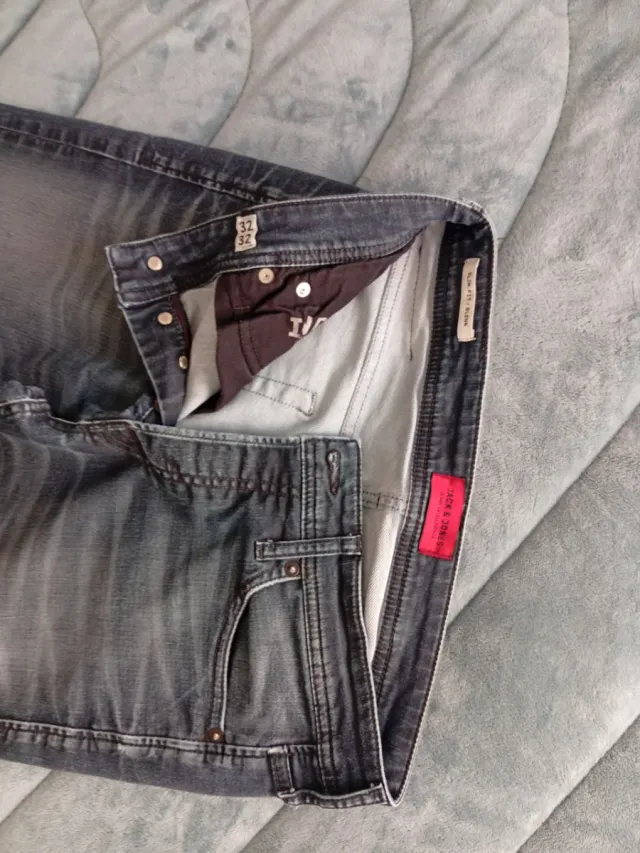 2 Pantalones Vaqueros hombre. Jack & Jones Talla 3