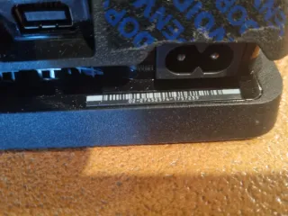 PS4 (PlayStation 4) Nera