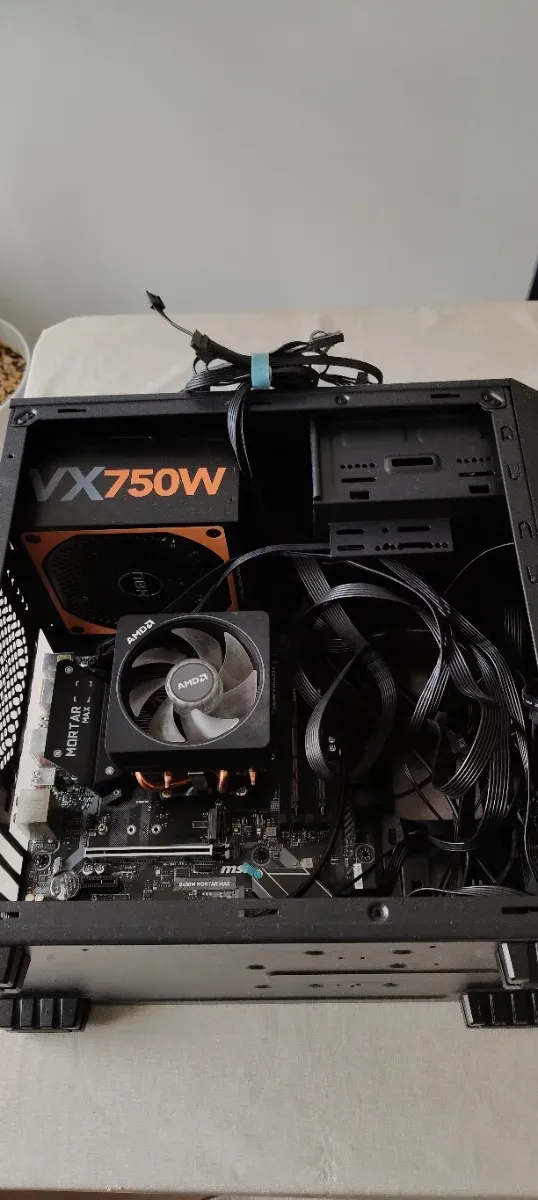 Base PC Ryzen 9 3900X + MSI Mortar MAX + 16GB RAM