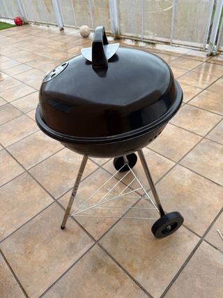 Barbacoa de carbón negra 44cm ancho 80cm altura