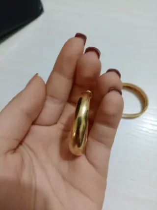 Orecchini a cerchio dorati