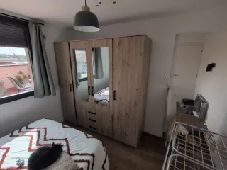 Armario madera puertas espejo