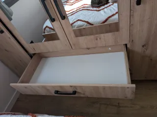 Armario madera puertas espejo