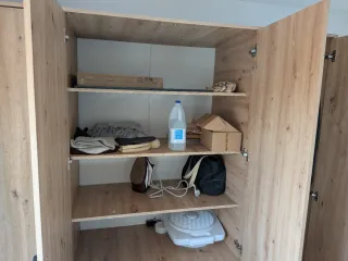 Armario madera puertas espejo