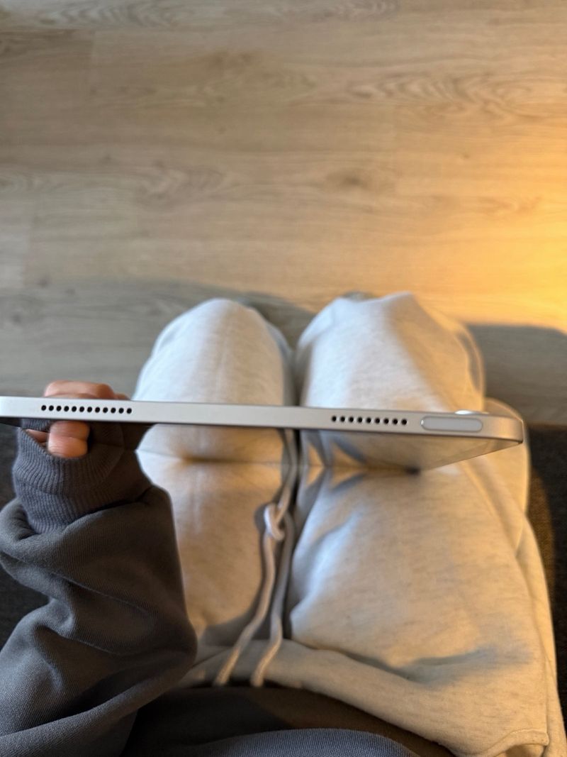 iPad 10ª Gen 128GB Plata Como Nuevo Garantía 2026 afbeelding 2