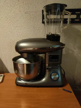 Robot de cocina multifunción gris