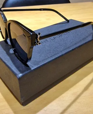 Gafas de sol YSL negro