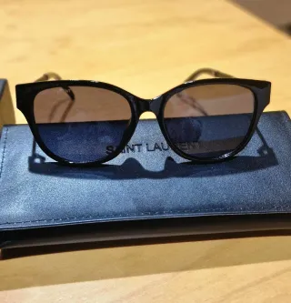 Gafas de sol YSL negro