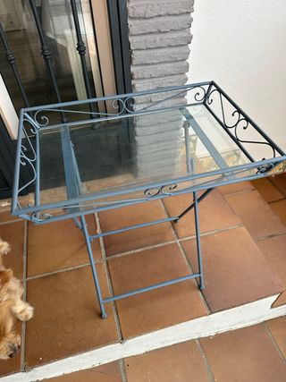 Mesa auxiliar plegable con cristal