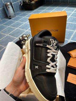 Louis Vuitton Trainer Zapatillas Negras Blancas