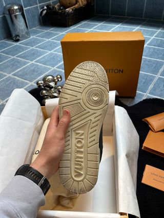 Louis Vuitton Trainer Zapatillas Negras Blancas