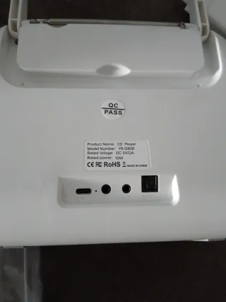 Lector CD portátil blanco