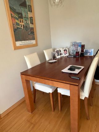 Mesa de comedor extensible de madera