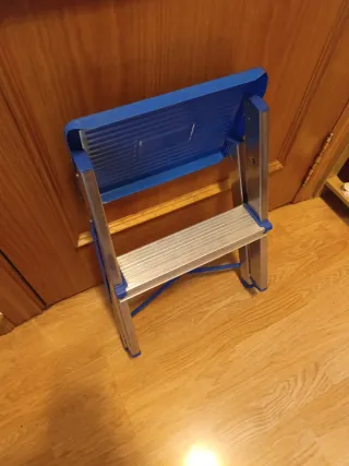 Escalera aluminio 2 peldaños