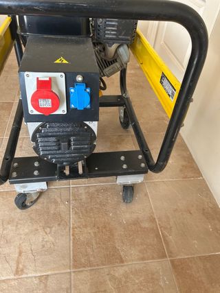 Generador Vanguard 9HP/ grupo electrógeno