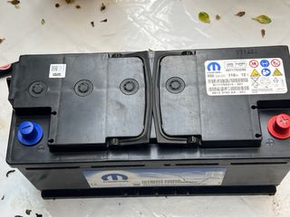 Batería Mopar 950 CCA 110Ah 12V