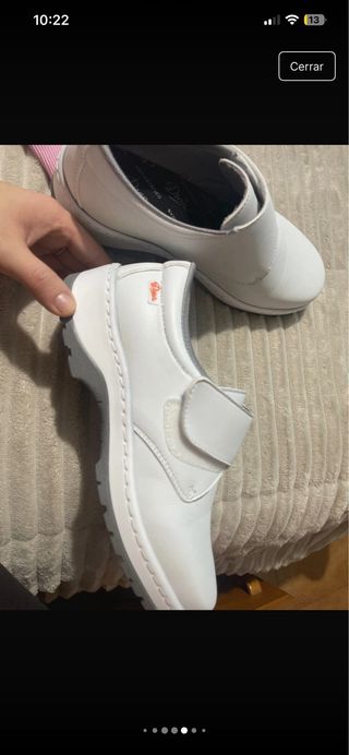 Zuecos Profesionales Blancos y Grises