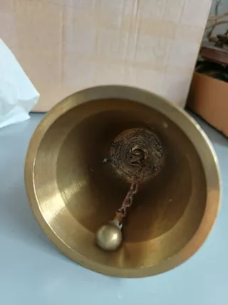 Campana de bronce funcional