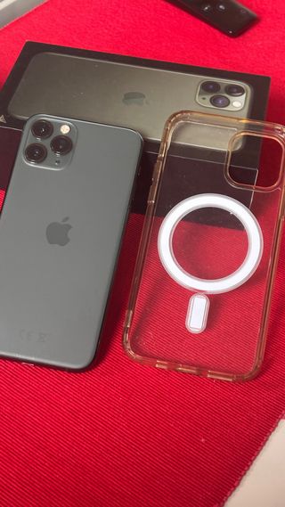 iPhone 11 Pro 256GB, funda megasafe + AirPods 1