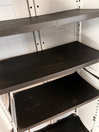 Mueble de plástico para herramientas