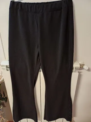 Set 3 pantaloni da donna XXL e gonna XXL in regalo